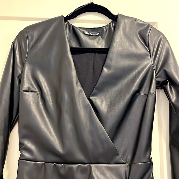 ZARA Faux leather draped dress - Picture 2 of 3
